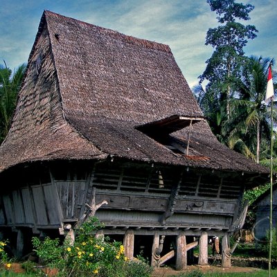 дом в северной Суматре