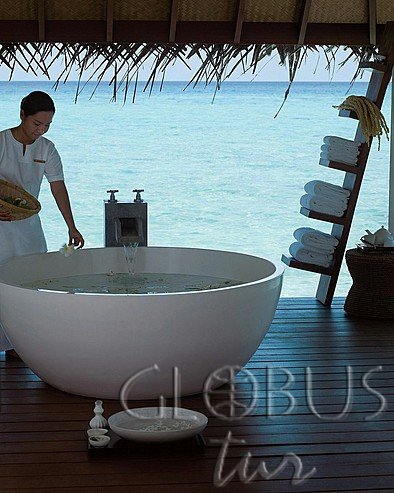 Four Seasons Resort Maldives at Landaa Giraavaru. SPA
